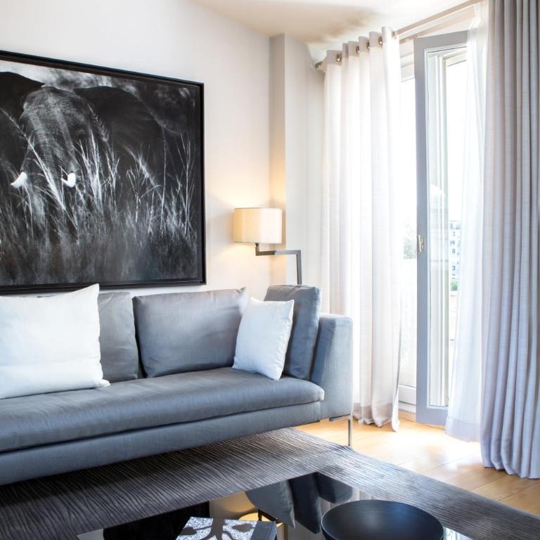 La Réserve Paris Apartments - Two Bedroom Eiffel Apartment - 9