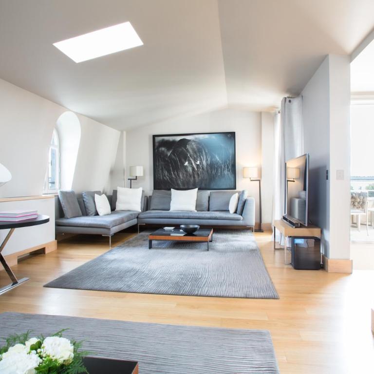 La Réserve Paris Apartments - Two Bedroom Eiffel Apartment - 8