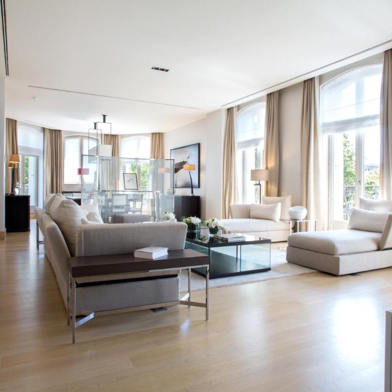 La Réserve Paris Apartments - Three Bedroom Eiffel Apartment - 4
