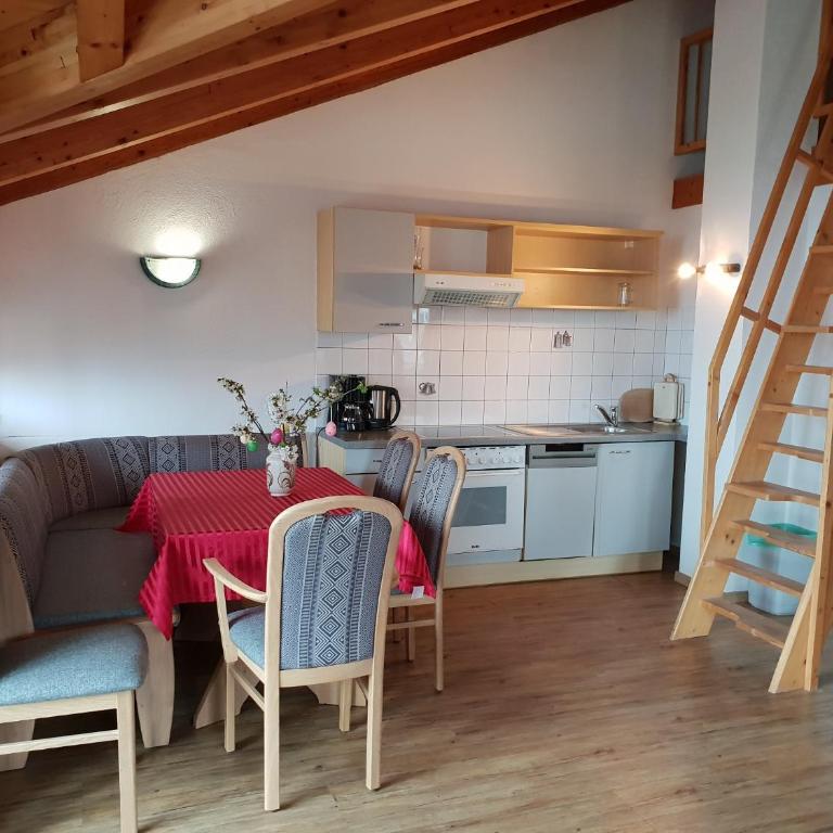 Piz Apart - Apartment mit 2 Schlafzimmern und Terrasse - 6