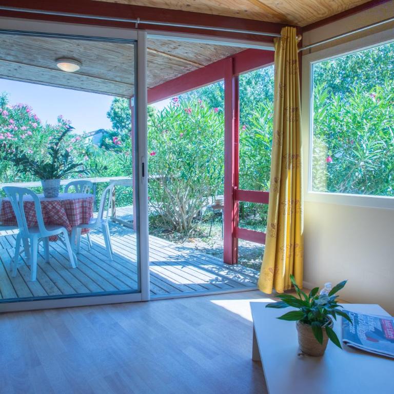 Bungalows & Rooms - Gît'Ôstal - Bungalow - 11