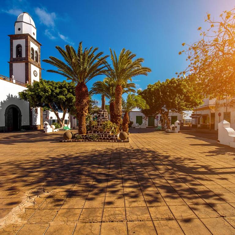 Arrecife Sands- Seafront Apartment - Sea Views - Private Underground Parking - Apartamento de 3 dormitorios con vistas al mar - 41