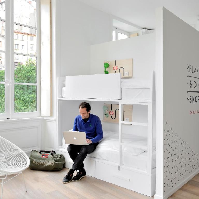 SLO Hostel Lyon les Pentes - Lits Superposés dans Dortoir Mixte de 10 Lits - 9