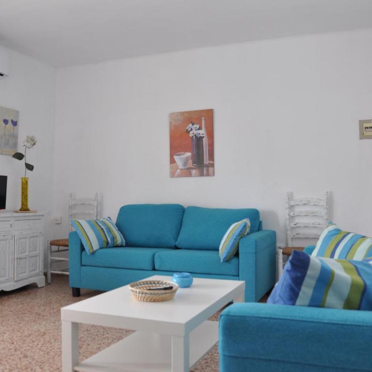 Apartamentos Las Rosas - Apartamento de 3 dormitorios - Planta baja - 2