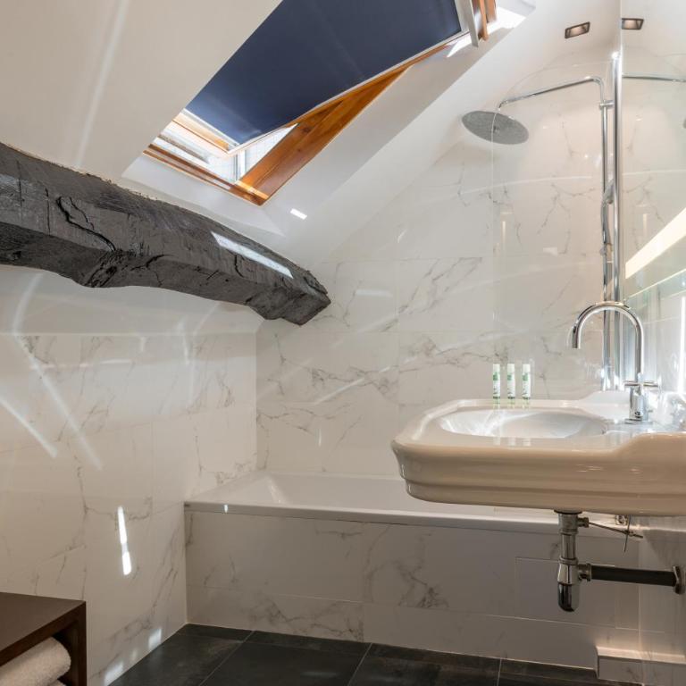 Crystal Hotel - Suite (4 Adultes) - 1