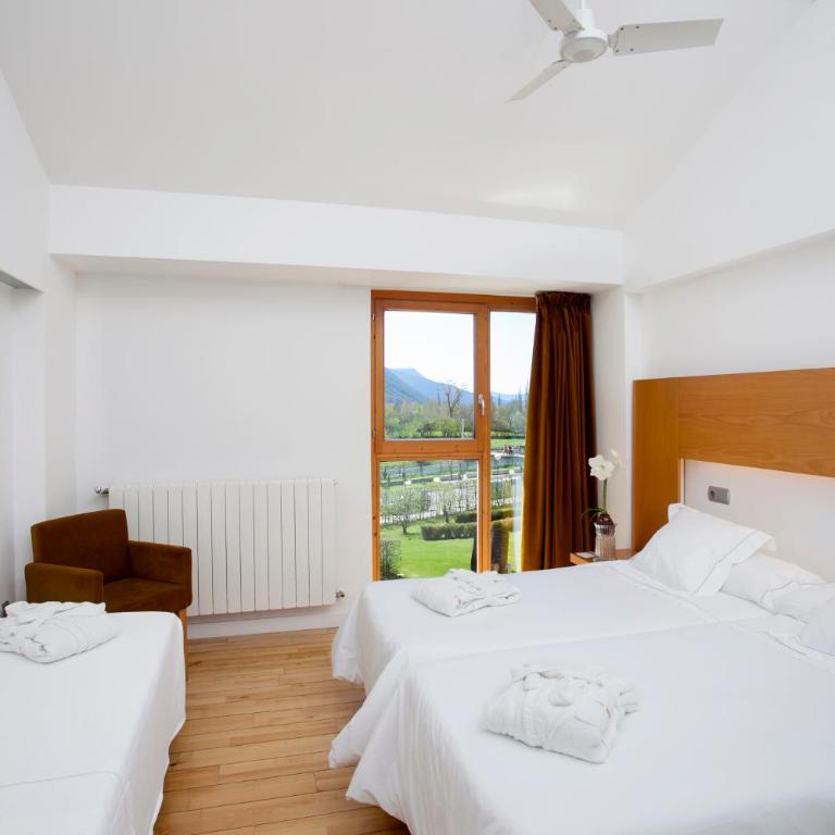 Tierra de Biescas - Habitación Doble con cama supletoria (3 adultos) - 5