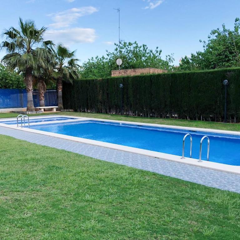 Luminoso apartamento con piscina en Playa Morro de Gos - Apartamento de 2 dormitorios - 1