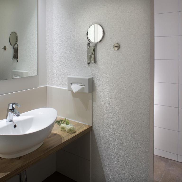 Hotel Nesselwanger Hof - Premium Doppelzimmer mit Balkon/Terrasse und Bergblick - 4