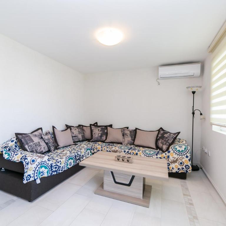 Apartmani Tripović - Apartman sa 3 Spavaće Sobe i Balkonom - 10