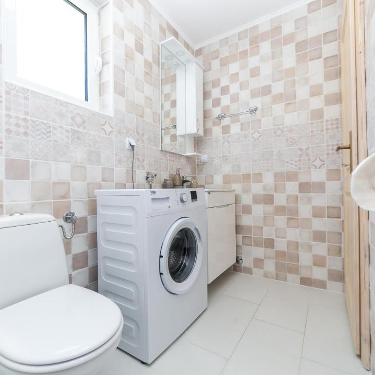 Apartmani Tripović - Apartman sa 3 Spavaće Sobe i Balkonom - 6