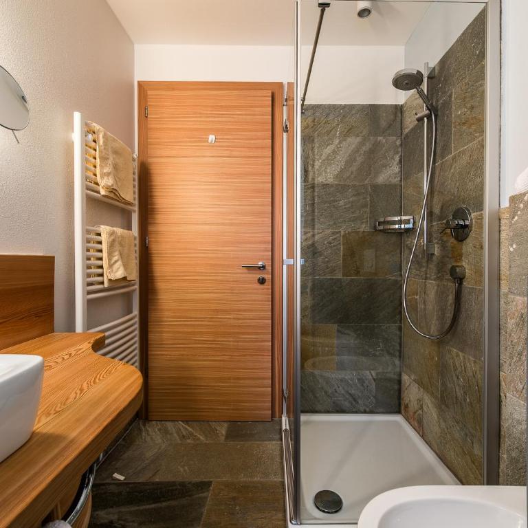 Pension Haus Tirol - Appartamento con Balcone - 10