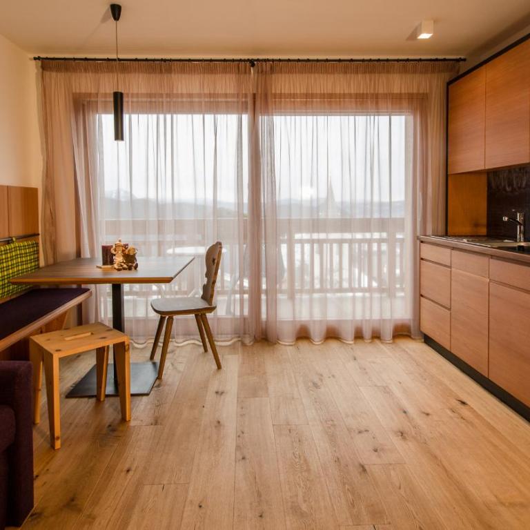 Pension Haus Tirol - Appartamento con Balcone - 4