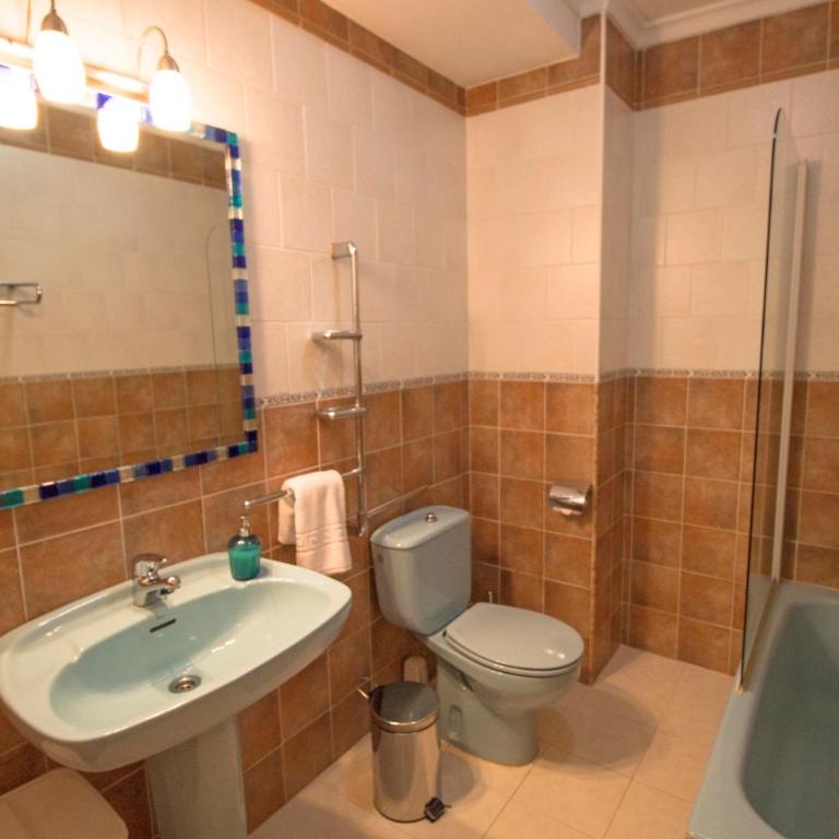 Apartamentos Las Palmeras - Apartamento Superior - 2