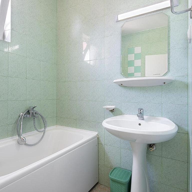 Apartments Bloom Bečići - Studio Apartment - 9