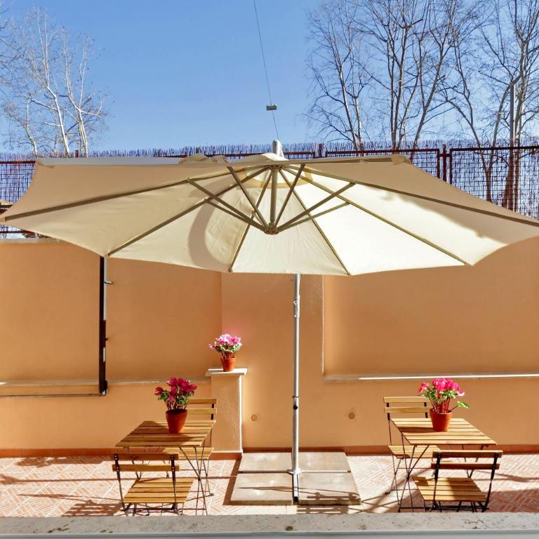 Domus Ponte Milvio - Grande Chambre Double - Vue sur Jardin - 15