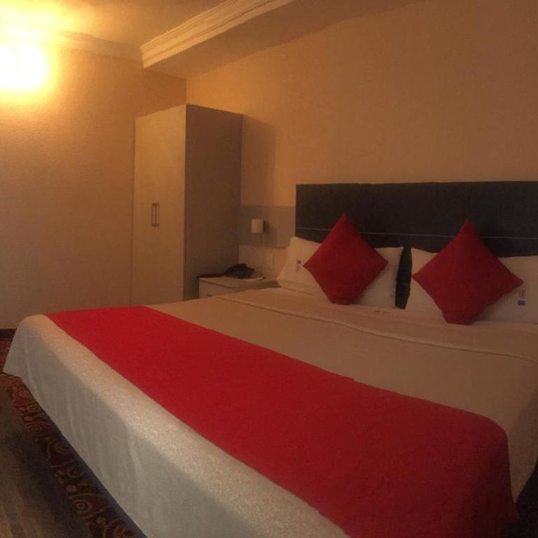 Hotel Monaco - Habitación Individual - 4