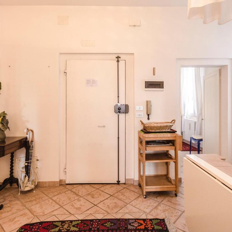 Lupari Apartment, Palazzo storico sotto le Due Torri - Appartamento con 2 Camere da Letto - 7