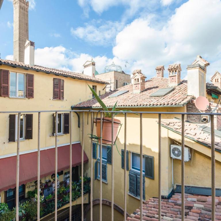 Lupari Apartment, Palazzo storico sotto le Due Torri - Appartamento con 2 Camere da Letto - 19