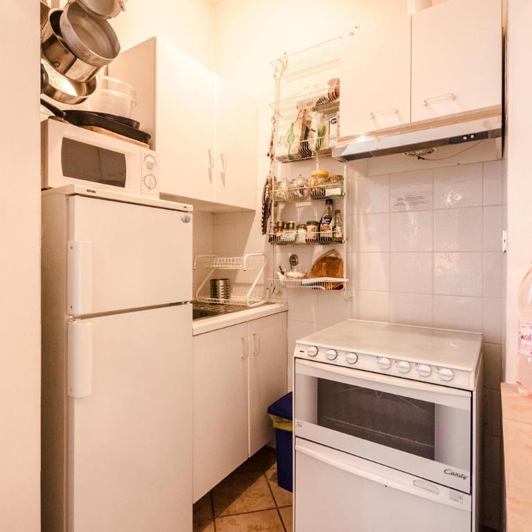 Lupari Apartment, Palazzo storico sotto le Due Torri - Appartamento con 2 Camere da Letto - 9