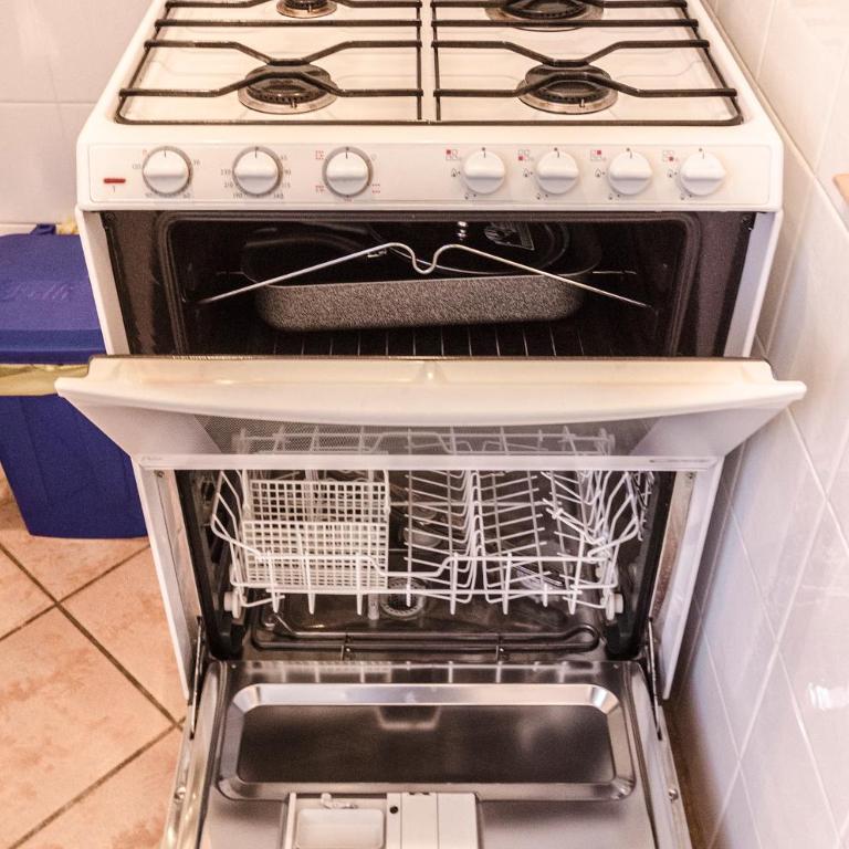 Lupari Apartment, Palazzo storico sotto le Due Torri - Appartamento con 2 Camere da Letto - 10