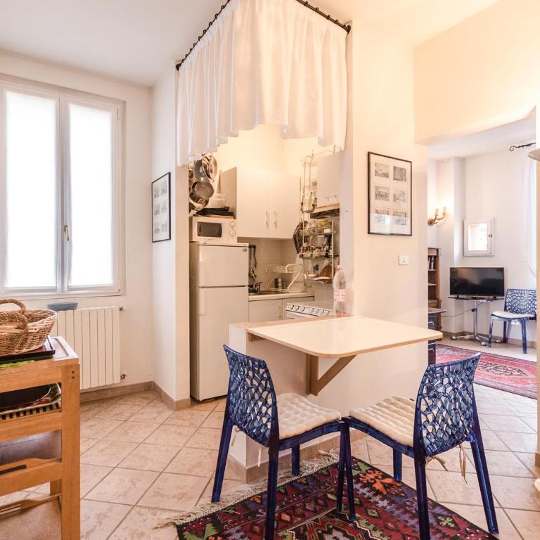 Lupari Apartment, Palazzo storico sotto le Due Torri - Appartamento con 2 Camere da Letto - 8