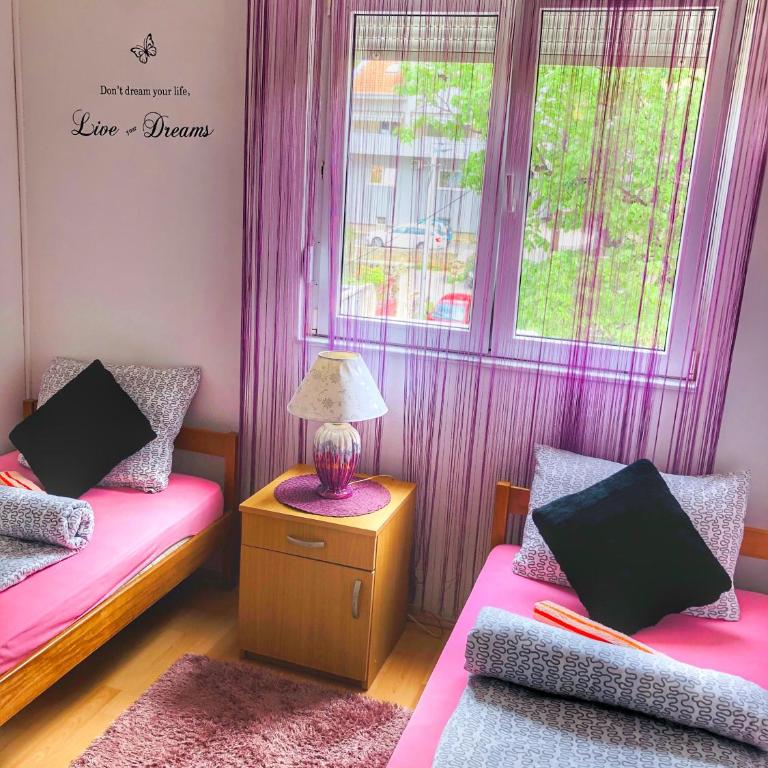 Rooms Deny - Twin Room with Shared Bathroom - 7