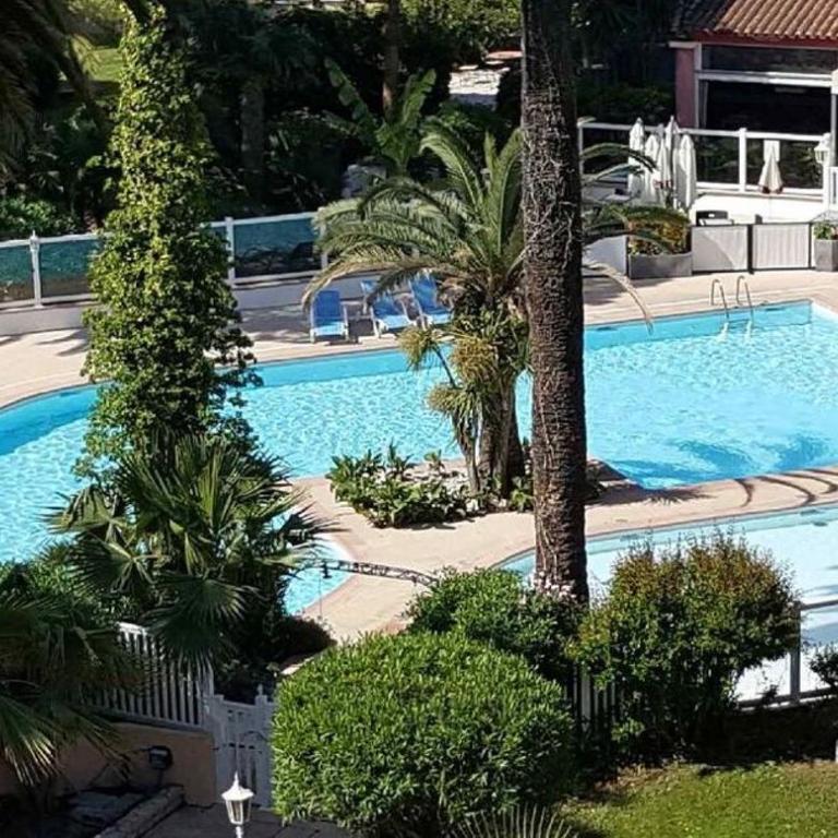 Appartement T2 vue mer et montagne avec piscine , au pied des plages - Appartement - Vue sur Mer - 17
