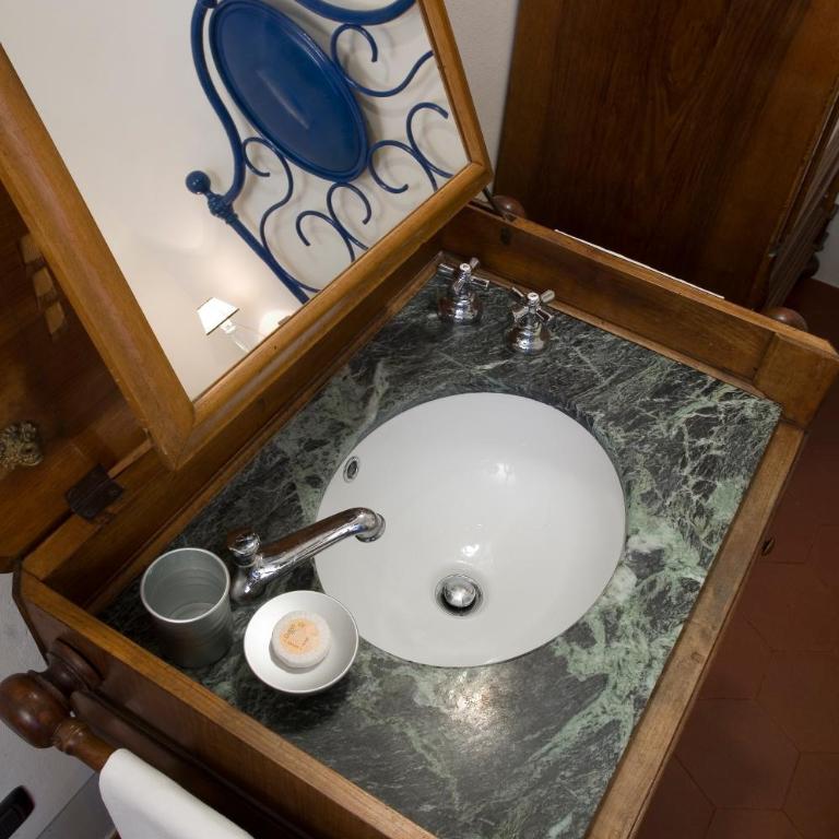 Casa Rovai Guest House - Camera Matrimoniale con Letto a 1 Piazza e Mezza e Bagno Privato Esterno - 6