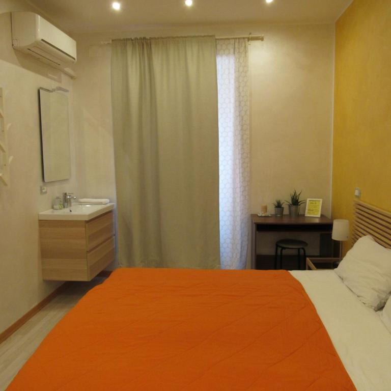 Area39 - Camera Matrimoniale/Doppia con Letti Singoli con Bagno Privato Esterno - 6