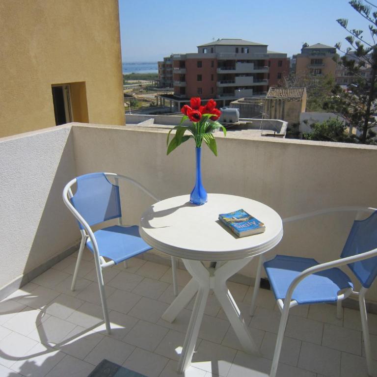 La Salinella - Appartamento con 1 Camera da Letto con Balcone e Vista Città - 8