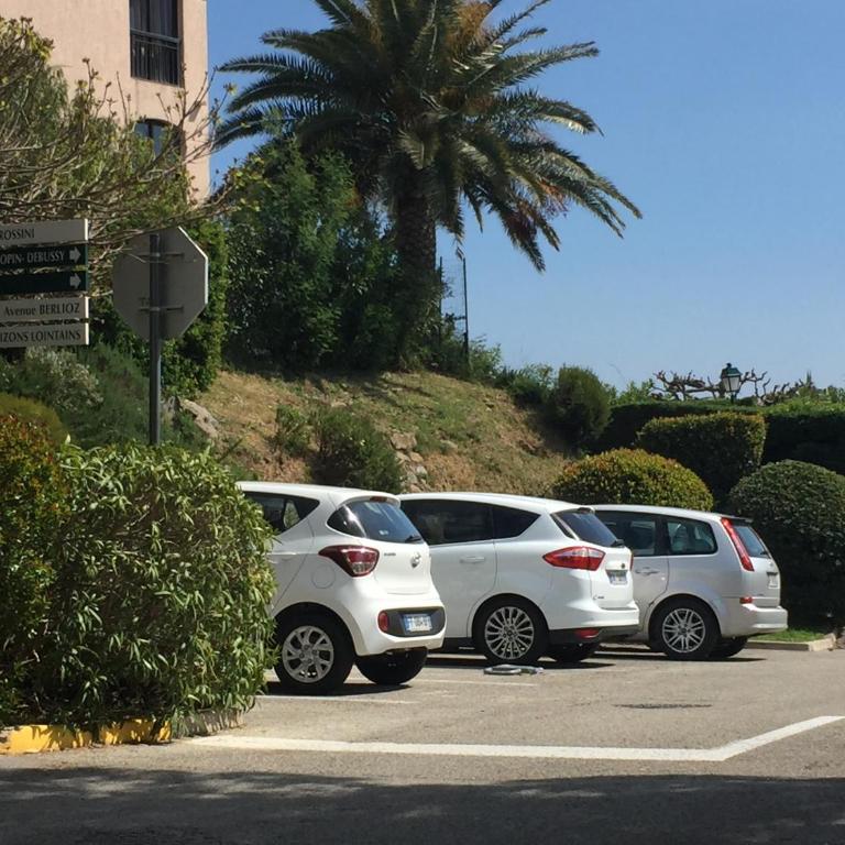 T2 Mandelieu, vue exceptionnelle - Apartamento de 1 dormitorio - 4