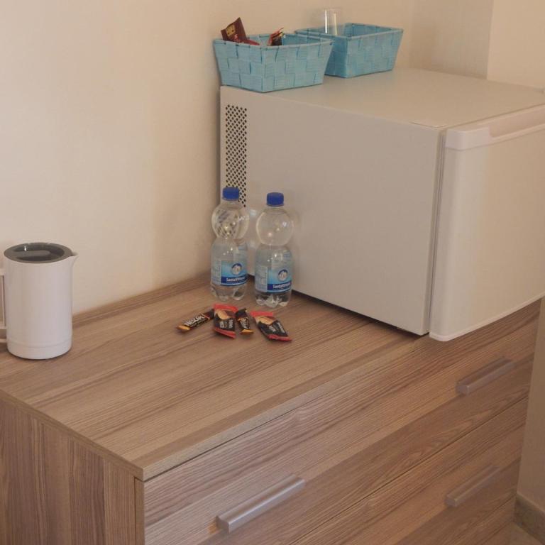 affittacamere marosa - Camera Matrimoniale con Bagno Privato Esterno - 5
