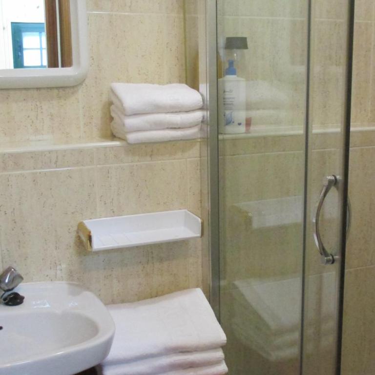Hotel Playa Samil Vigo - Habitación Familiar Amplia con aparcamiento - 5