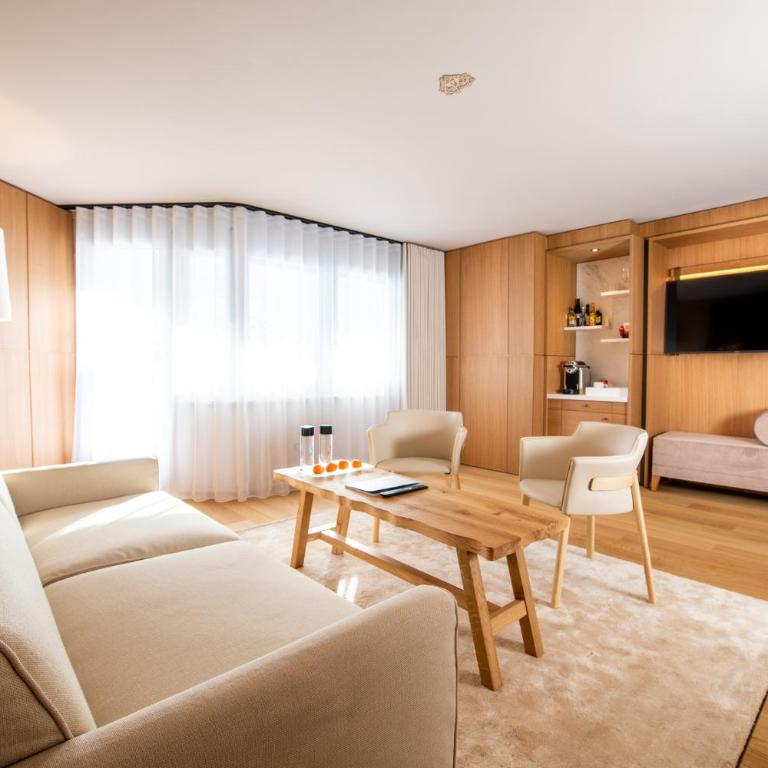 Schweizerhof Zermatt - a Small Luxury Hotel - Familiensuite - 8
