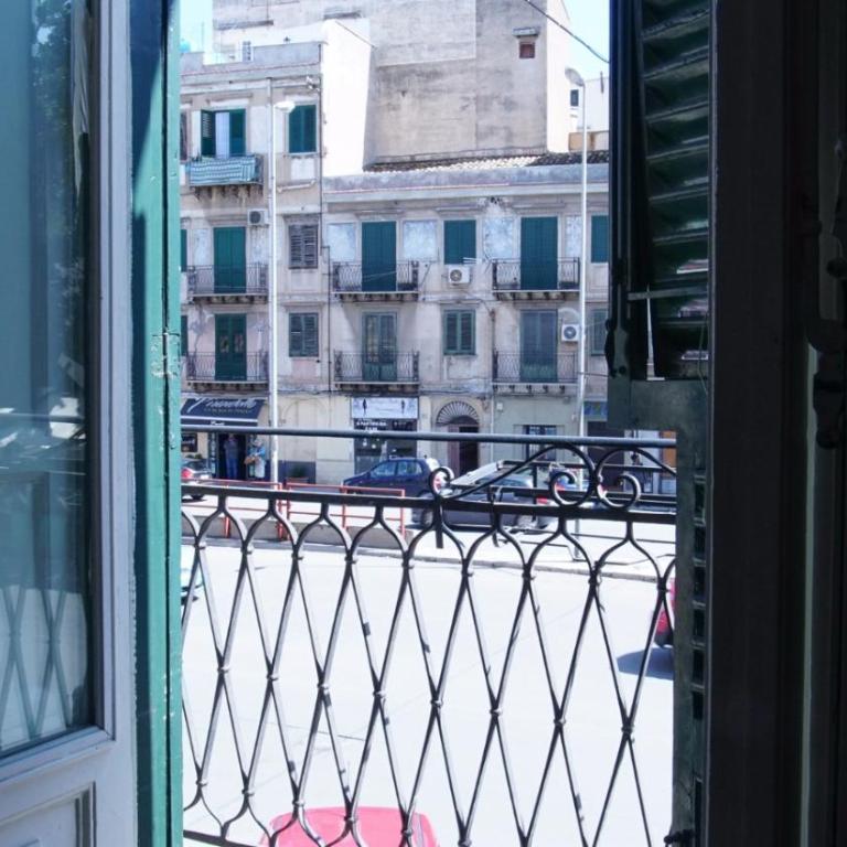 LE PORTE DI PALERMO - Camera Tripla con Bagno Privato - 5