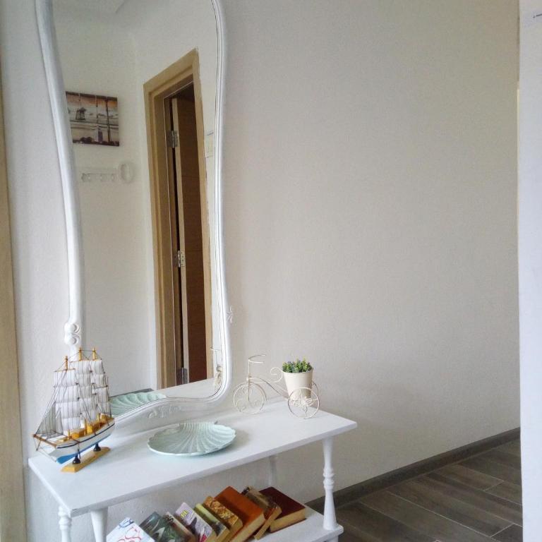 Vicky Apartments - Double Room with Shared Bathroom - 18
