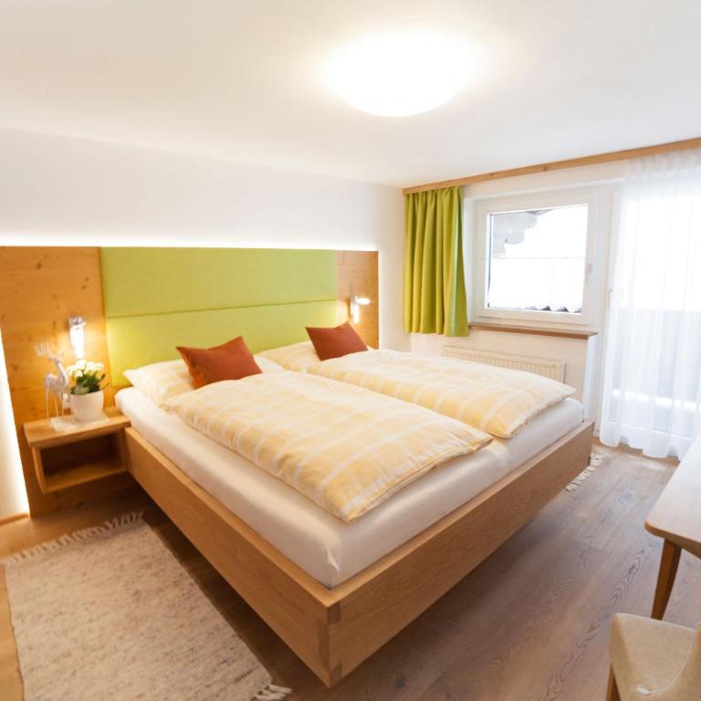 B&B Landhaus Vierthaler - Doppelzimmer mit Balkon - 8