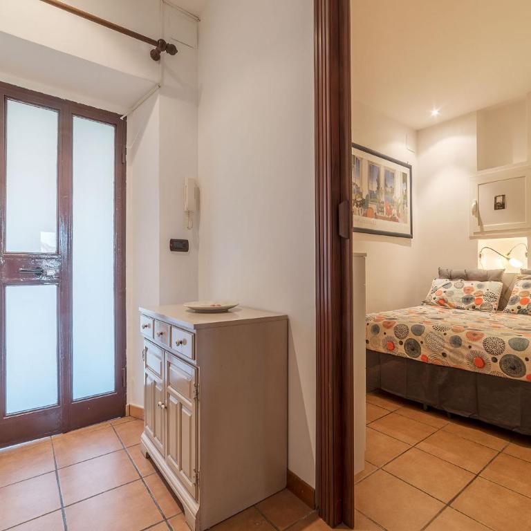 GuestHost - Colosseo & San Clemente Cozy Flat - Appartamento con 1 Camera da Letto - 15