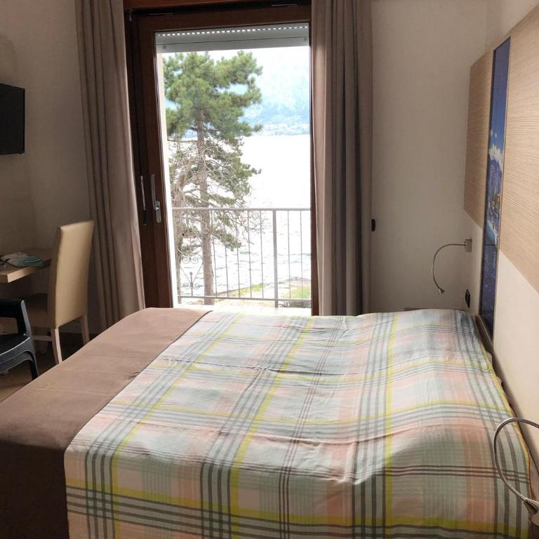 Albergo Campeggio Bommartini - Camera Familiare con Vista Lago - 10