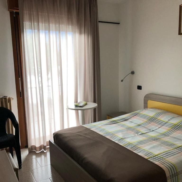 Albergo Campeggio Bommartini - Camera Familiare con Vista Lago - 8