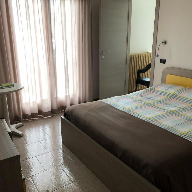Albergo Campeggio Bommartini - Camera Familiare con Vista Lago - 1