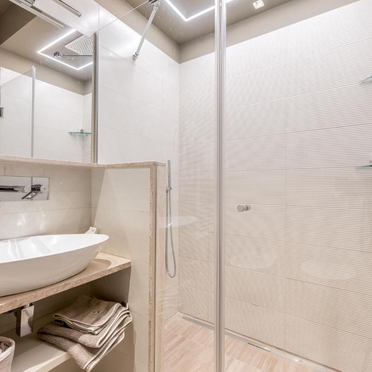Alchimia di Mare - Double or Twin Room with Private Bathroom - 9