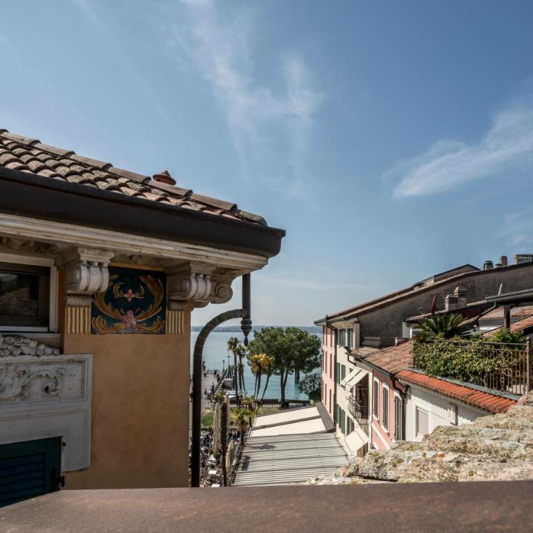 Crocus Apartments - Suite con Vasca Idromassaggio - 8