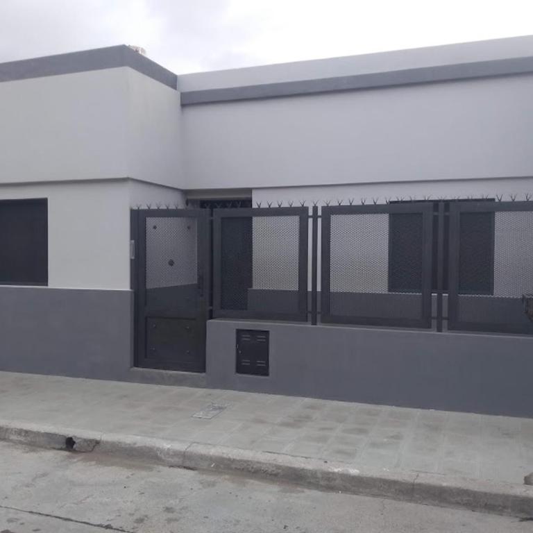 Casa confortable - Two-Bedroom House - 2