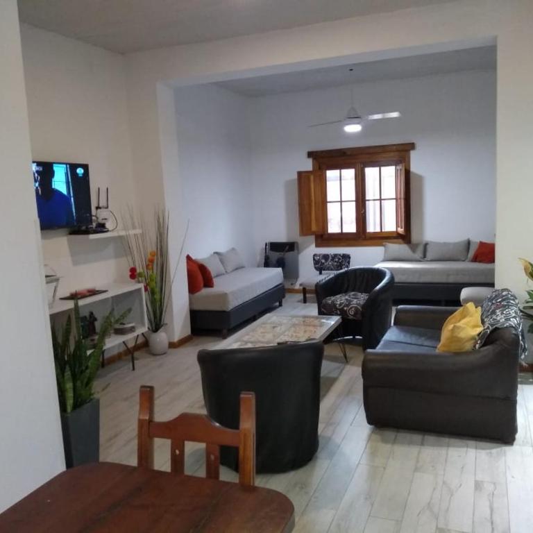 Casa confortable - Two-Bedroom House - 9