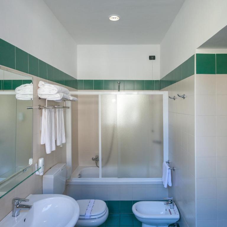 Best Quality Hotel Dock Milano - Camera Tripla - 4