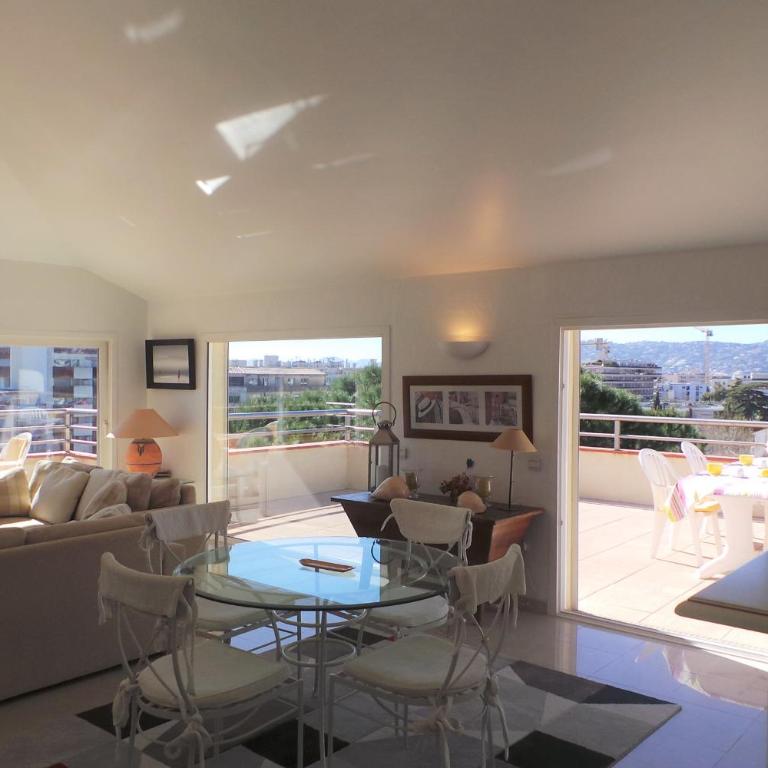 Spacious and bright flat Downtown and Beaches - Swimming Pool - Appartement - 9