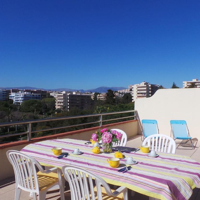 Spacious and bright flat Downtown and Beaches - Swimming Pool - Appartement - 20