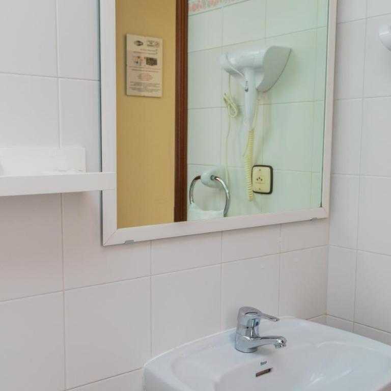 Hotel Plaza - Habitación Doble - 21