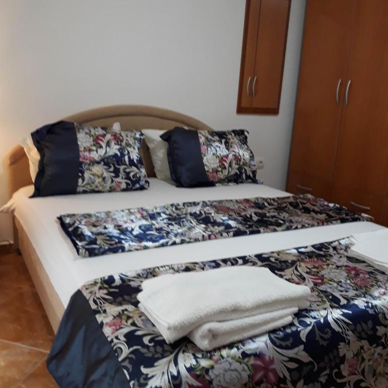 Apartments Jovanic with 2 bedrooms - Apartman - Prizemlje - 13